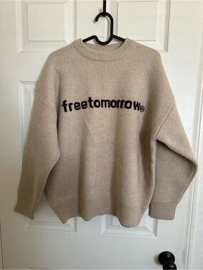 Unisex Oversized Knit Sweater Beige/Khaki L NWOT